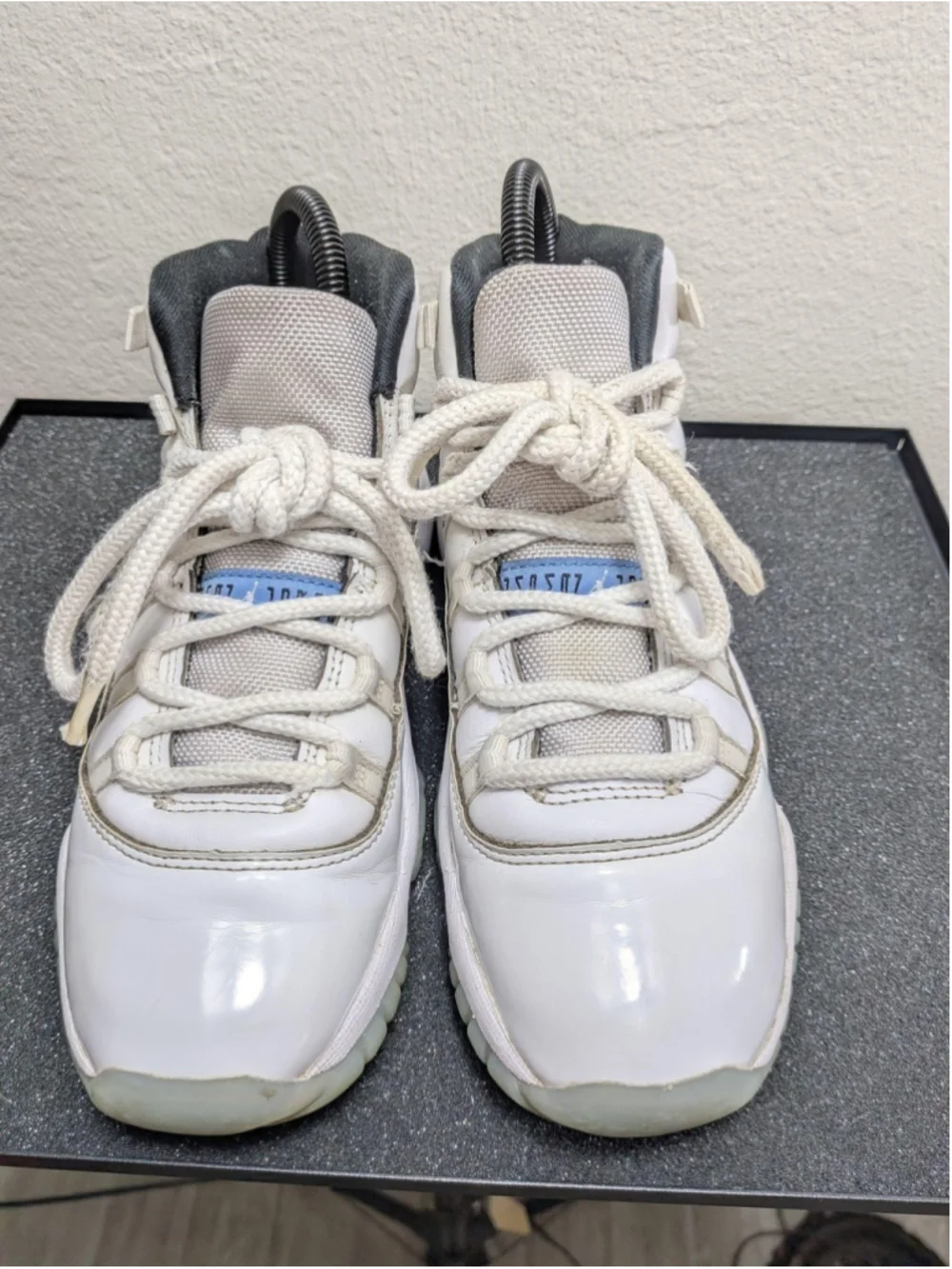 Air Jordan 11 Retro Shoes Youth Size 4.5Y White Blue Patent Basketball Sneakers